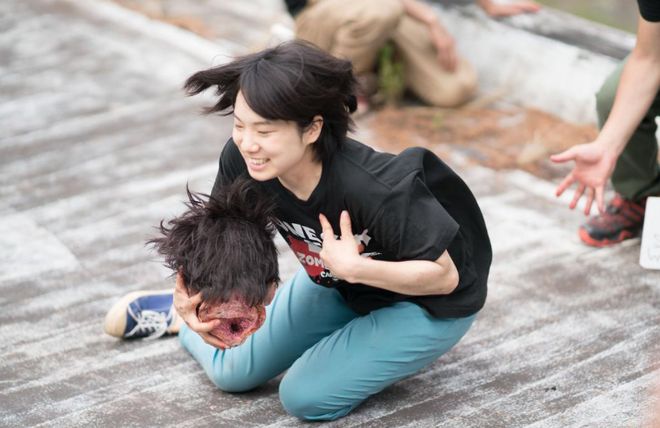 场大骂烂片下半场高呼神作！冰球突破豪华版手机版上半(图2)