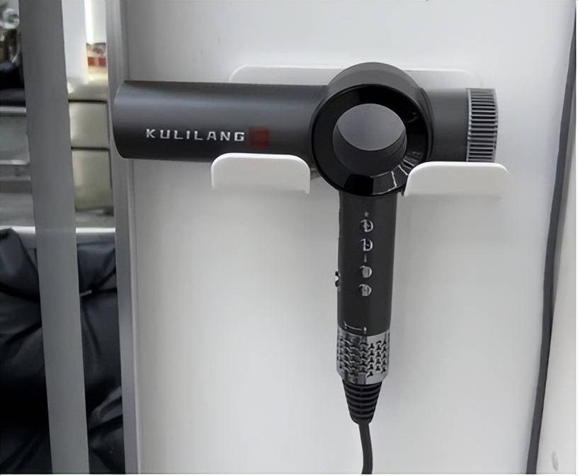 个品牌好？适合家用前十名养出好发冰球突破拒绝湿发拉锯战！电吹风哪(图10)